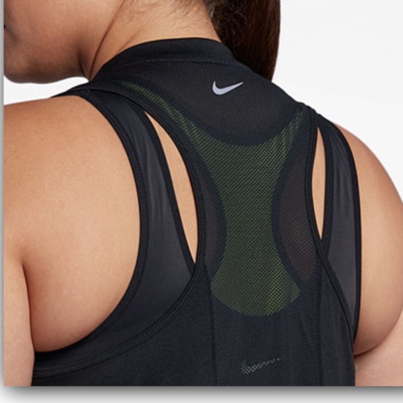 Plus Size Nike Womens Workout Top - Picture 2 of 8